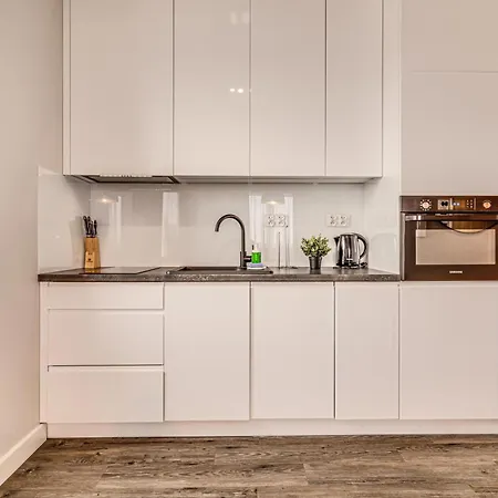 Rentplanet - Slonimskiego Vratislav