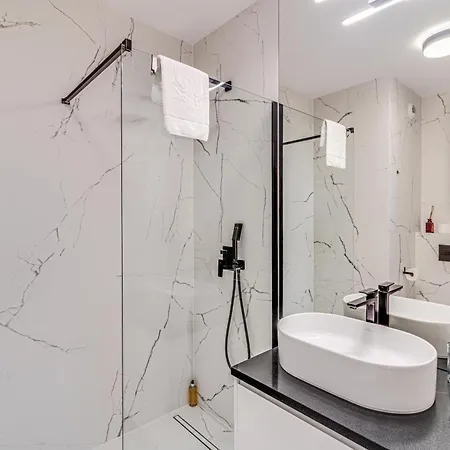 Rentplanet - Slonimskiego Appartement
