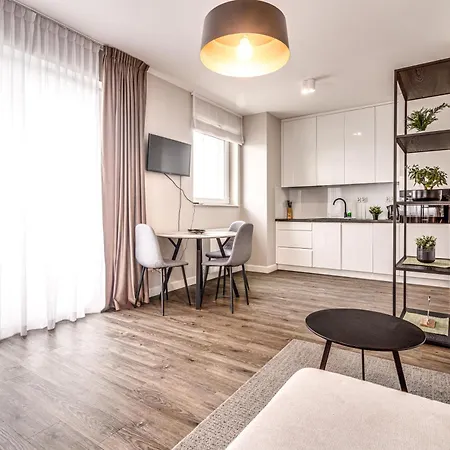 Rentplanet - Slonimskiego Appartement