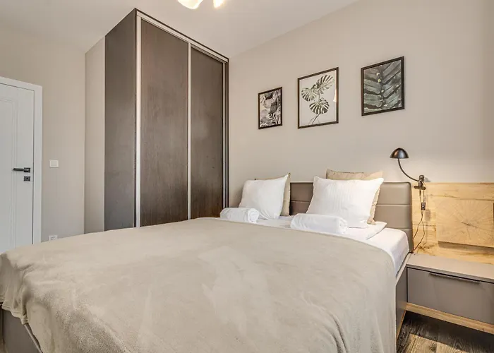 Rentplanet - Slonimskiego Apartment